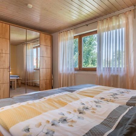 Haus Schussenblick Og Daire Eriskirch Dış mekan fotoğraf